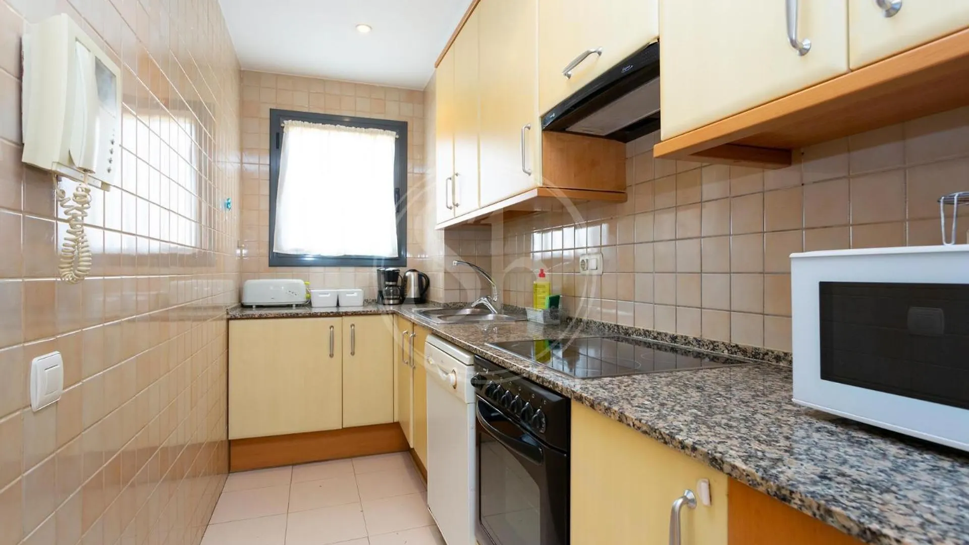 Comodo Apartamento Junto A Hospital Sant Pau Barcelona 0*,  Spain